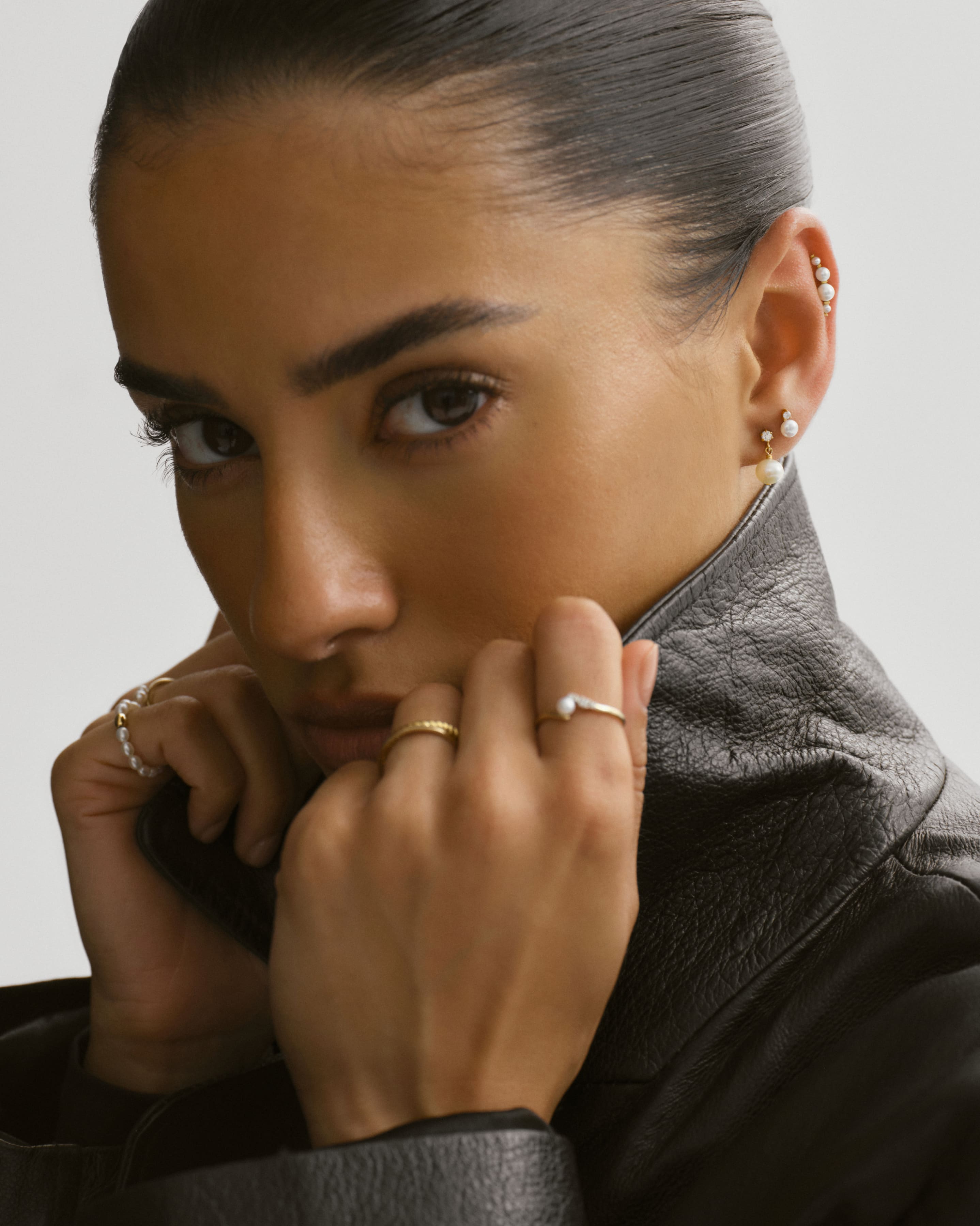 Adagio Threaded Stud