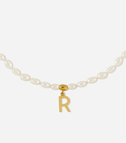BRUNA The Label Necklace R / 18k Gold Vermeil / Perlen Antibes Letter Choker