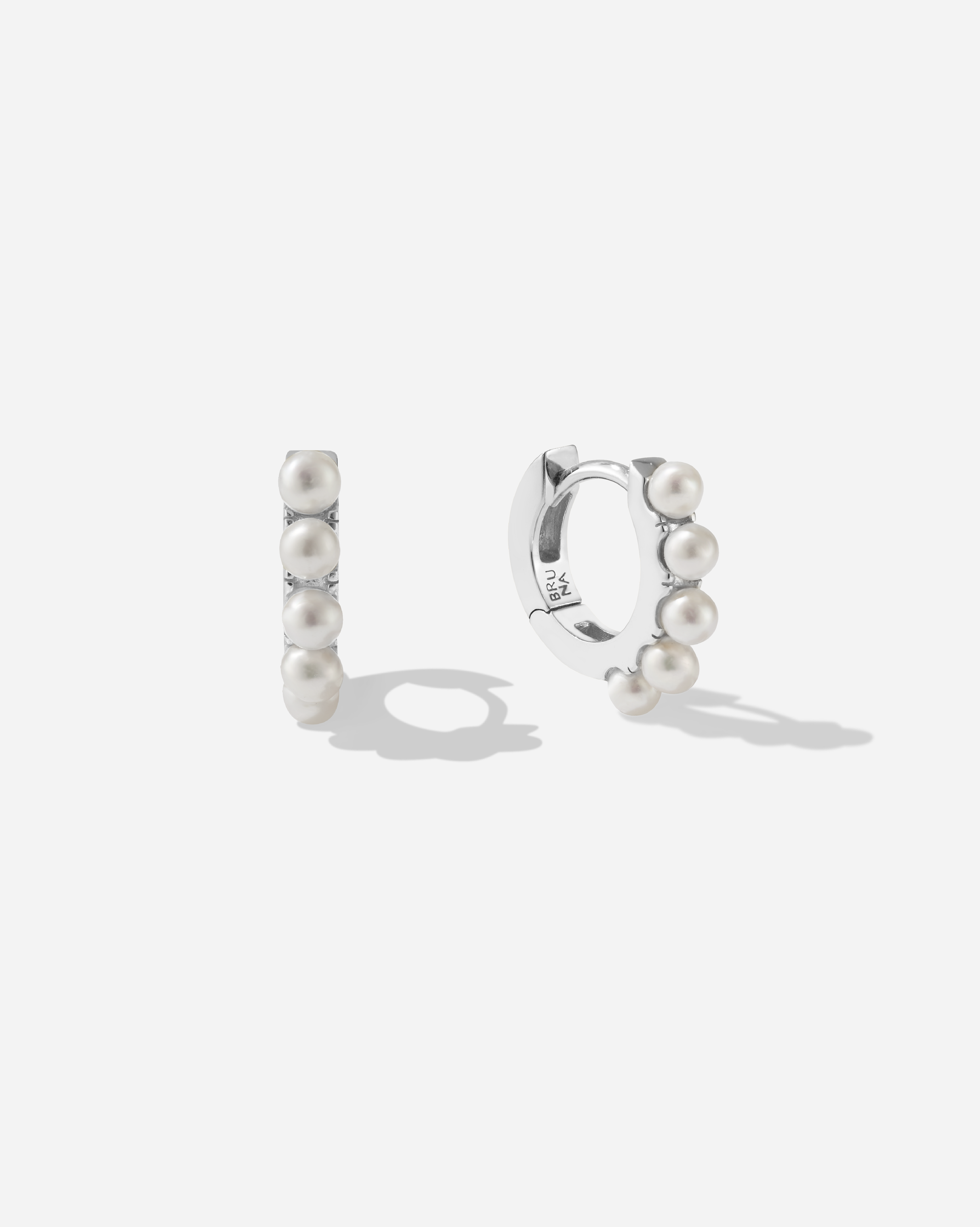 BRUNA The Label Earrings 925 Sterling Silber / Perlen Faraglioni Small Hoops