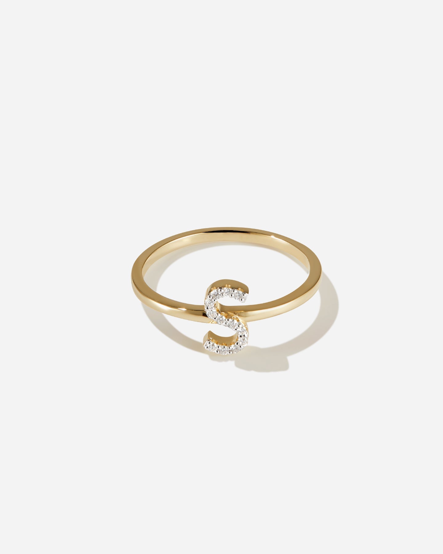 BRUNA The Label Ring S / 14k Gelbgold / 52 Lab-Grown Diamond Letter Ring