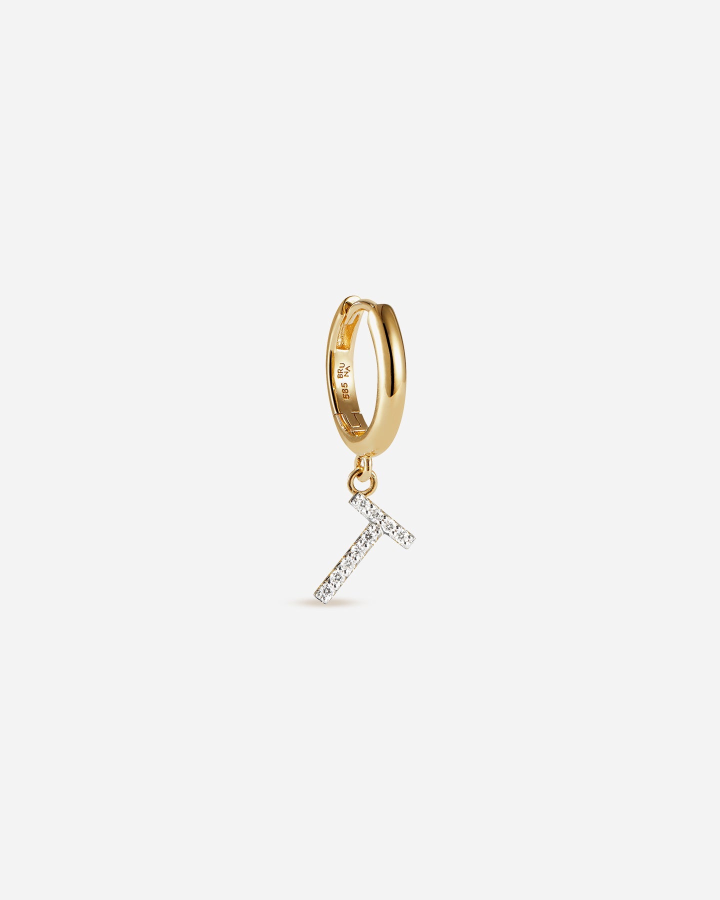 BRUNA The Label Earrings T / 14k Massivgold / Laborgezüchtete Diamanten Lab-Grown Diamond Letter Hoop