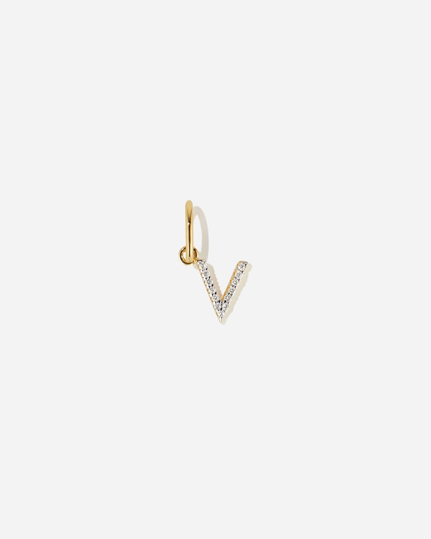 BRUNA The Label Charm V / 14k Massivgold / Laborgezüchtete Diamanten Lab-Grown Diamond Letter Charm