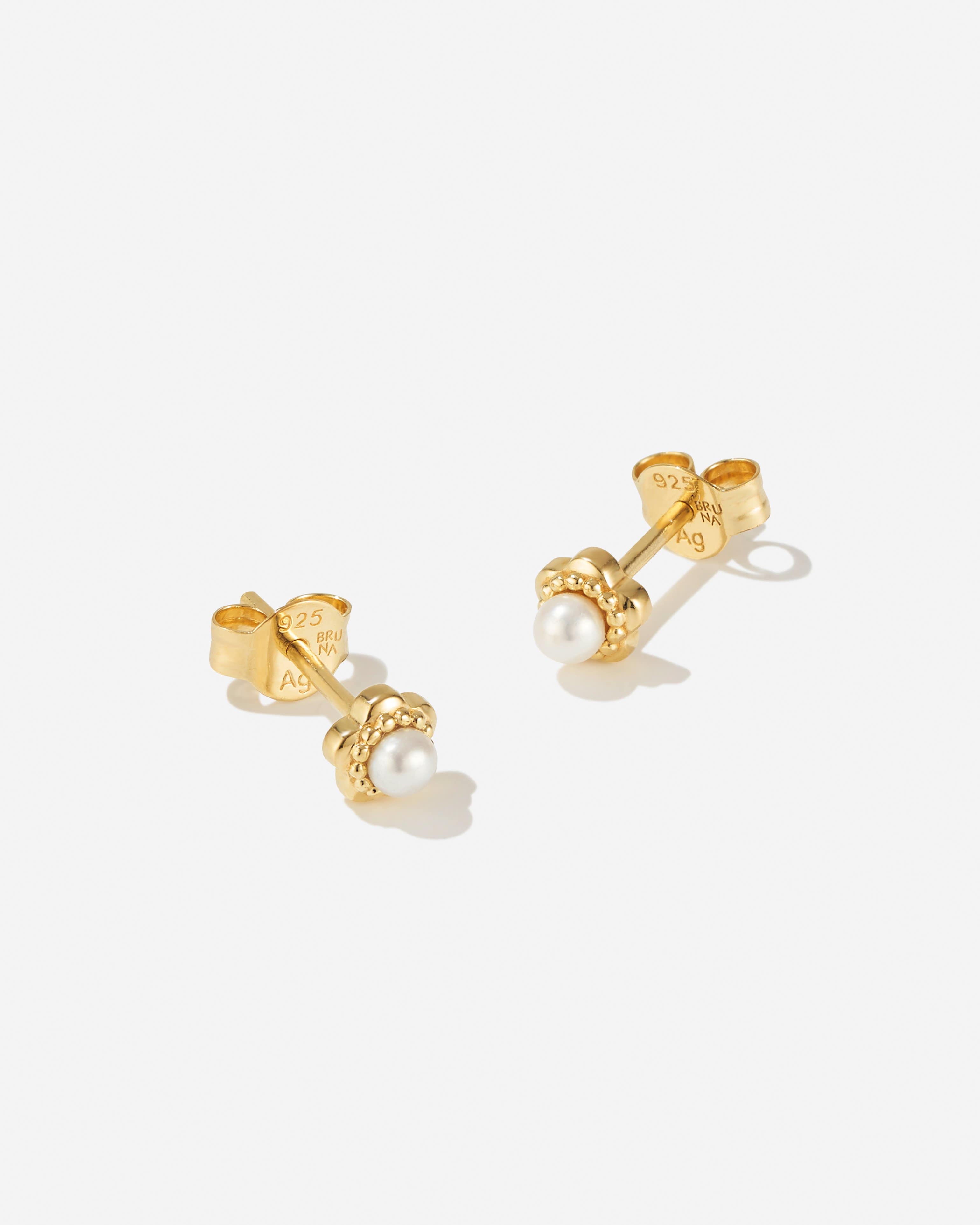 Bruna The Label Earrings 18k Gold Vermeil / Perlen Floret Studs
