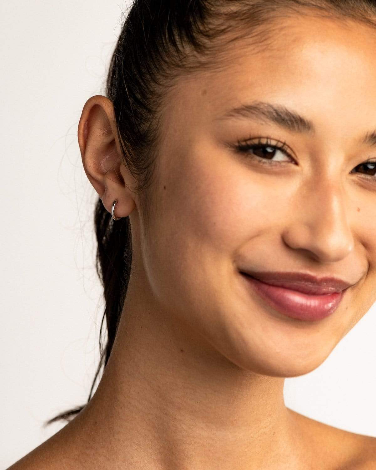 Bruna The Label Earrings Isola Small Hoops