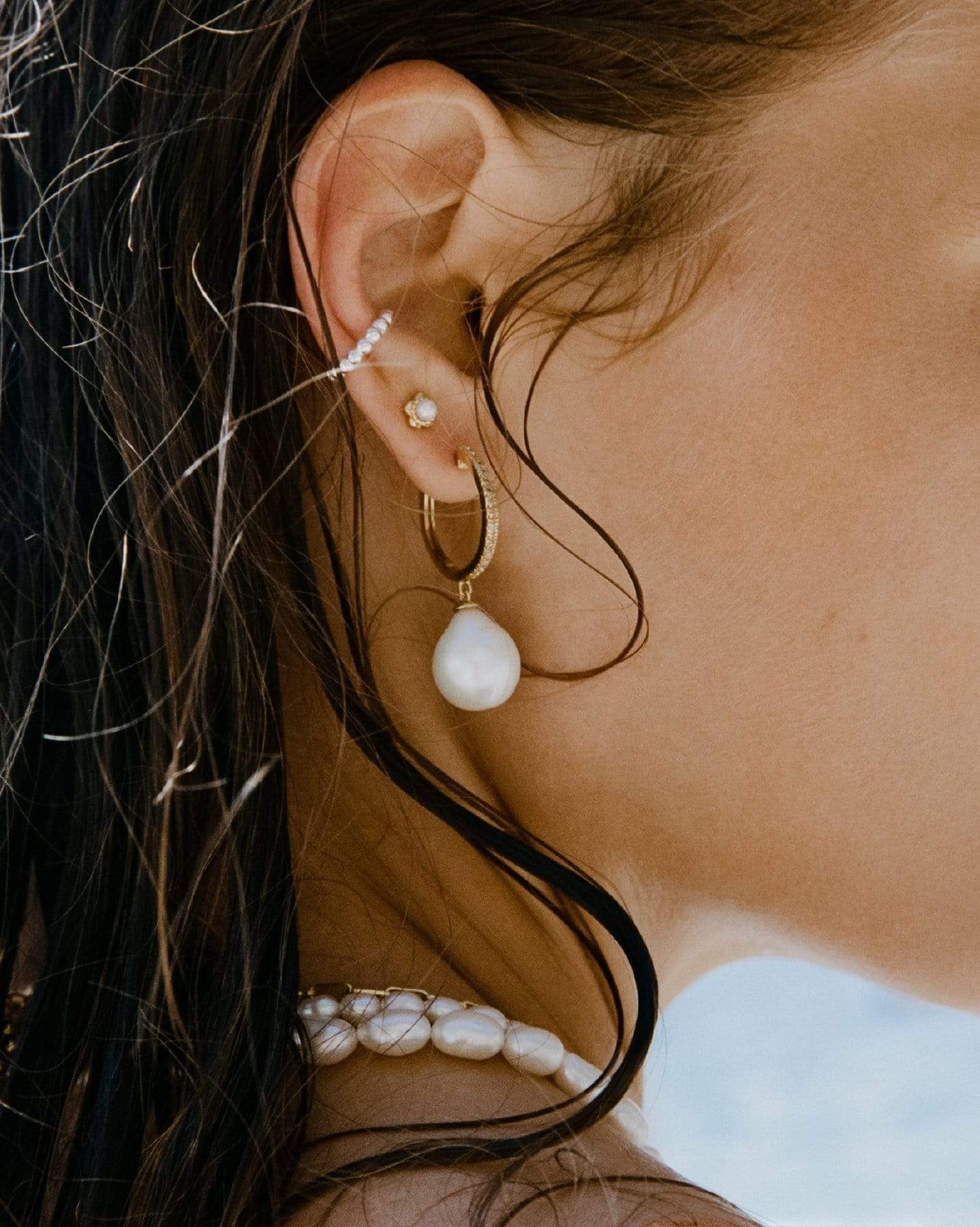 BRUNA The Label Earrings 18k Gold Vermeil / Perlen La Perla Hoops