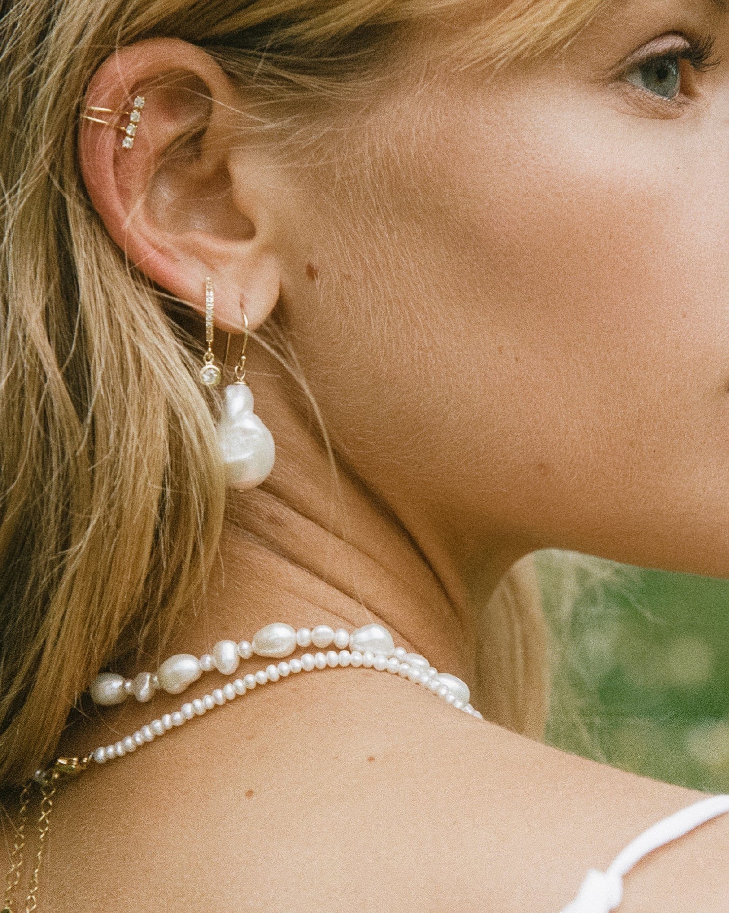 BRUNA The Label Earcuff 18k Gold Vermeil / Topaz Ruby Topaz Earcuff