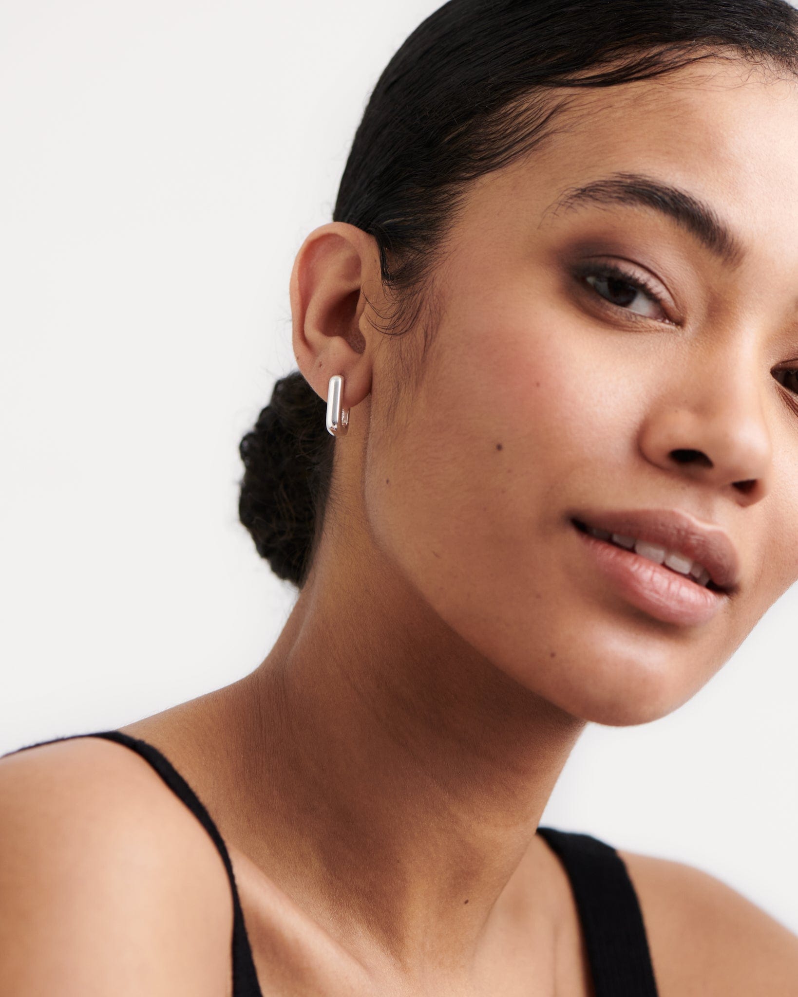 BRUNA The Label Earrings Vicenza Medium Hoops