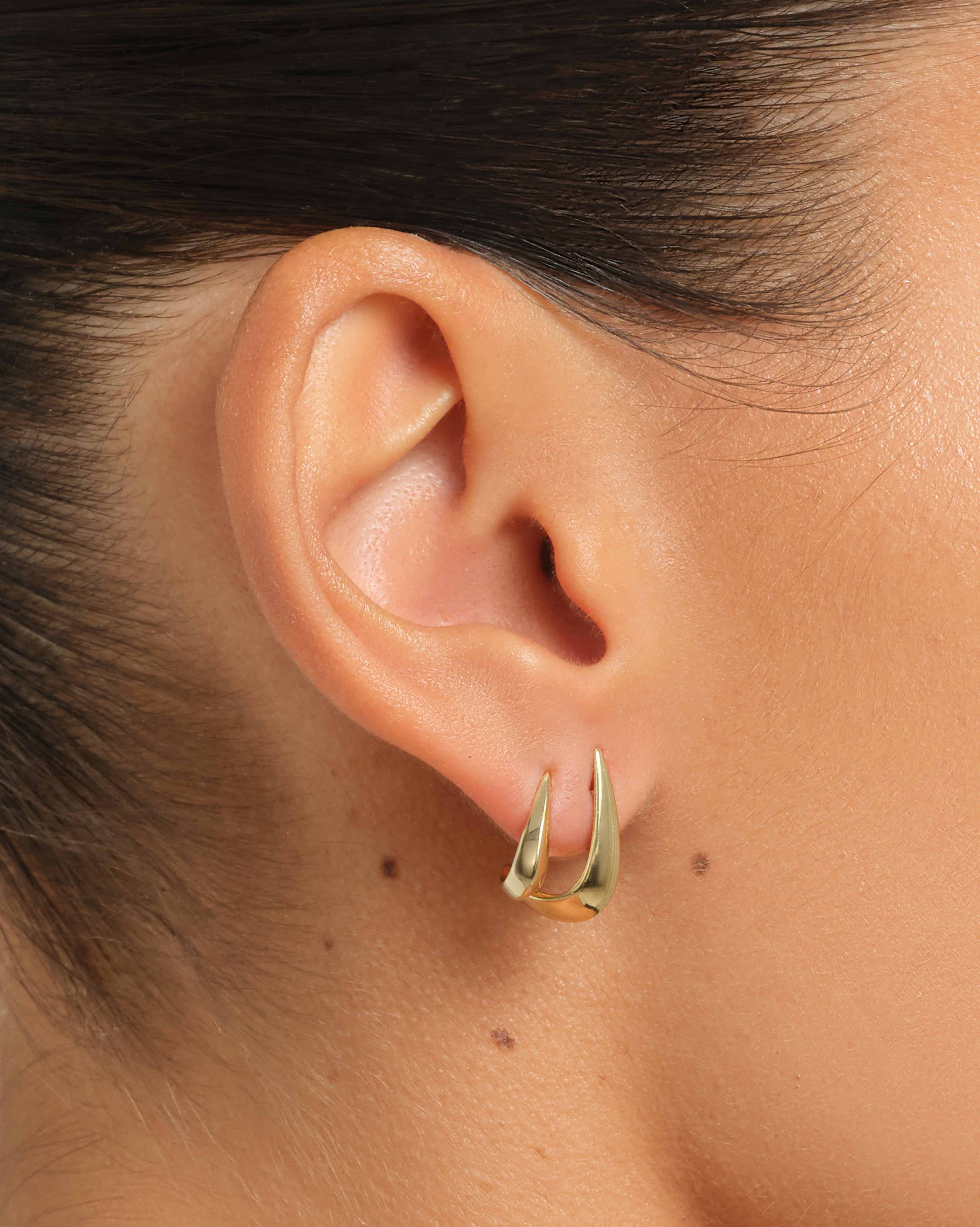 Arzana Hoops
