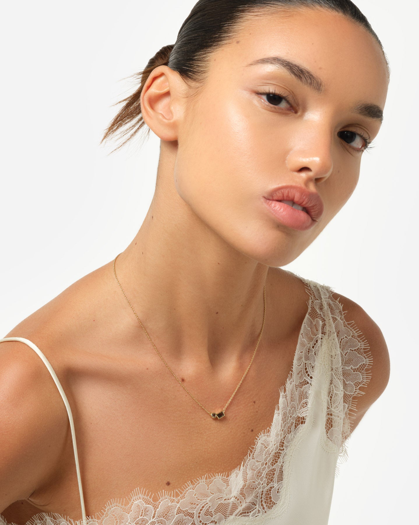 Atri Necklace