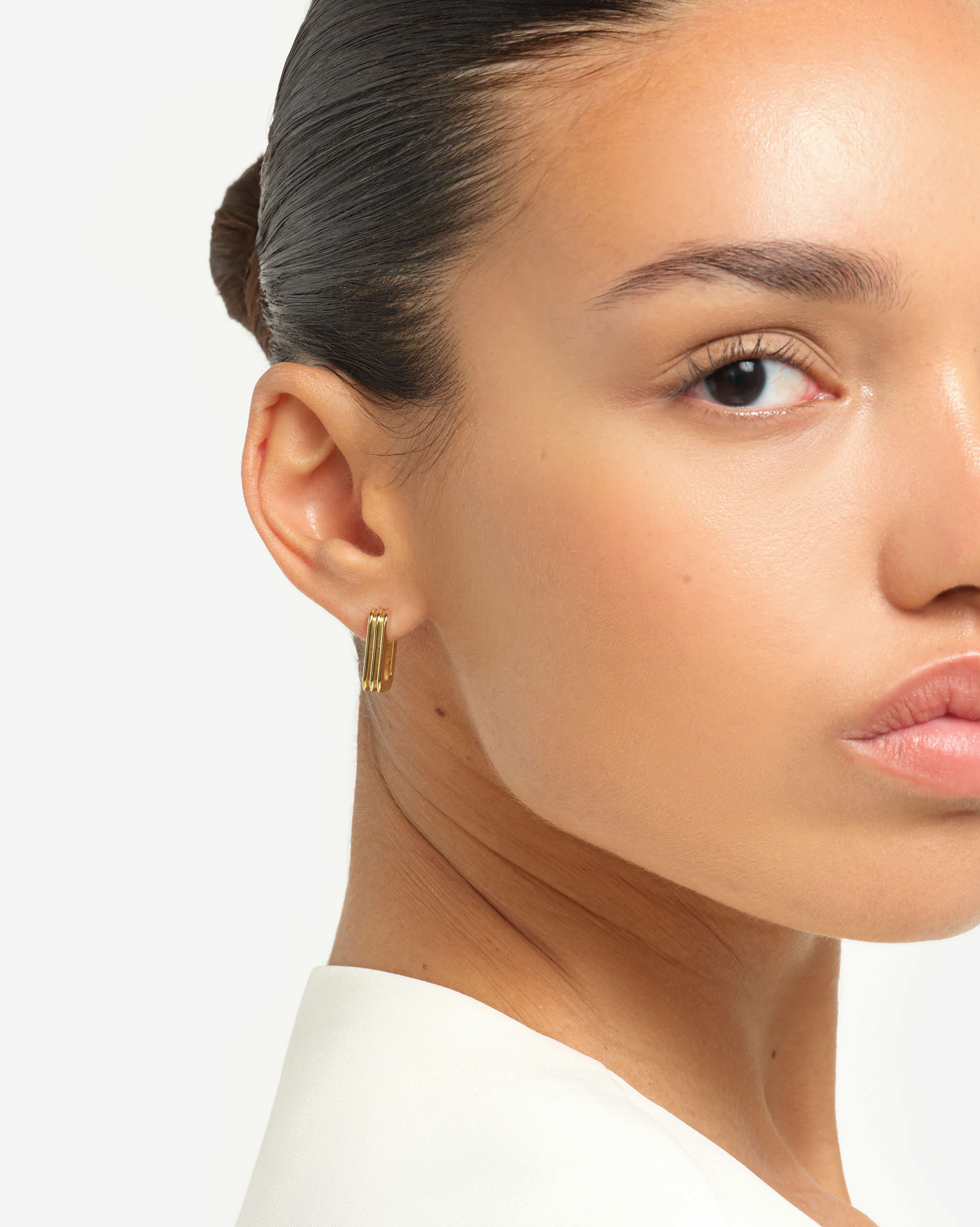 Venosa Medium Hoops