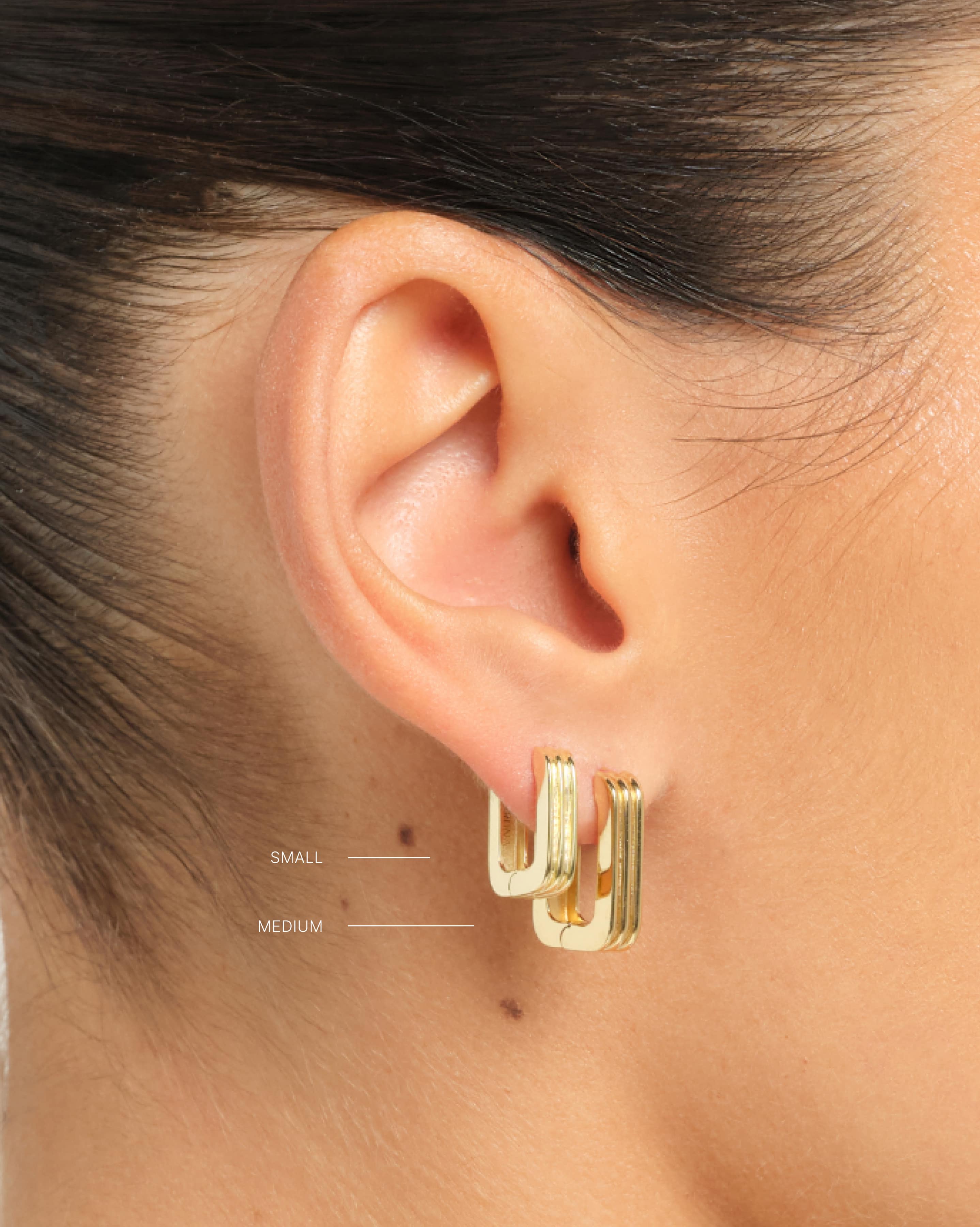Venosa Small Hoops