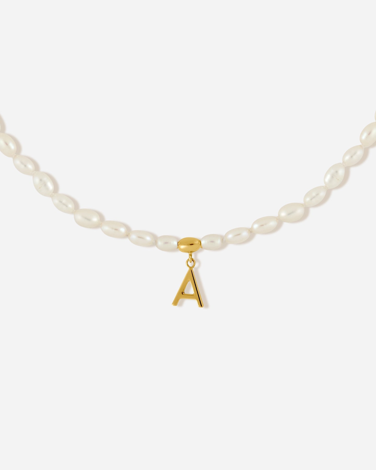 BRUNA The Label Necklace A / 18k Gold Vermeil / Perlen Antibes Letter Choker