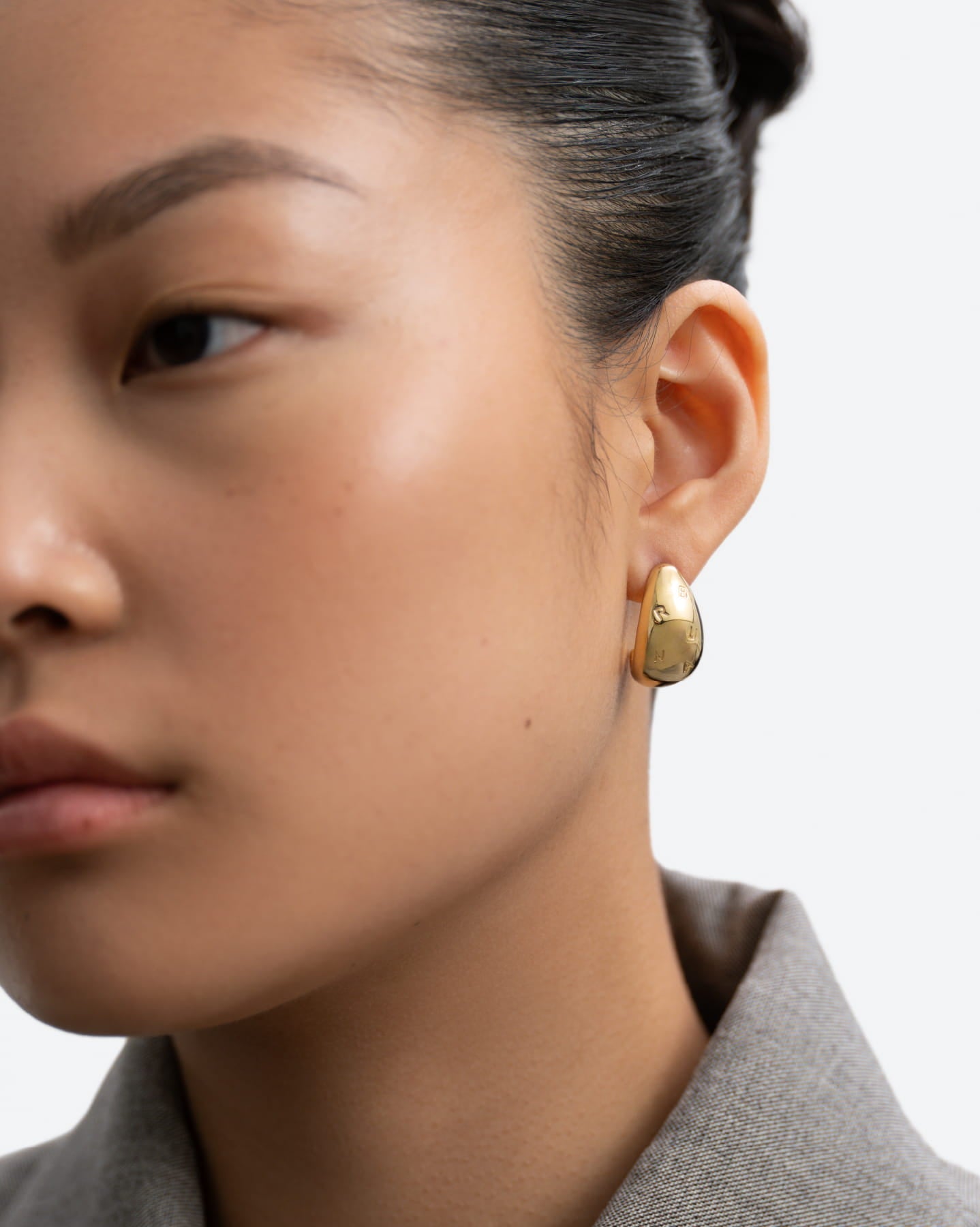 BRUNA The Label Earrings Drop Logo Earrings