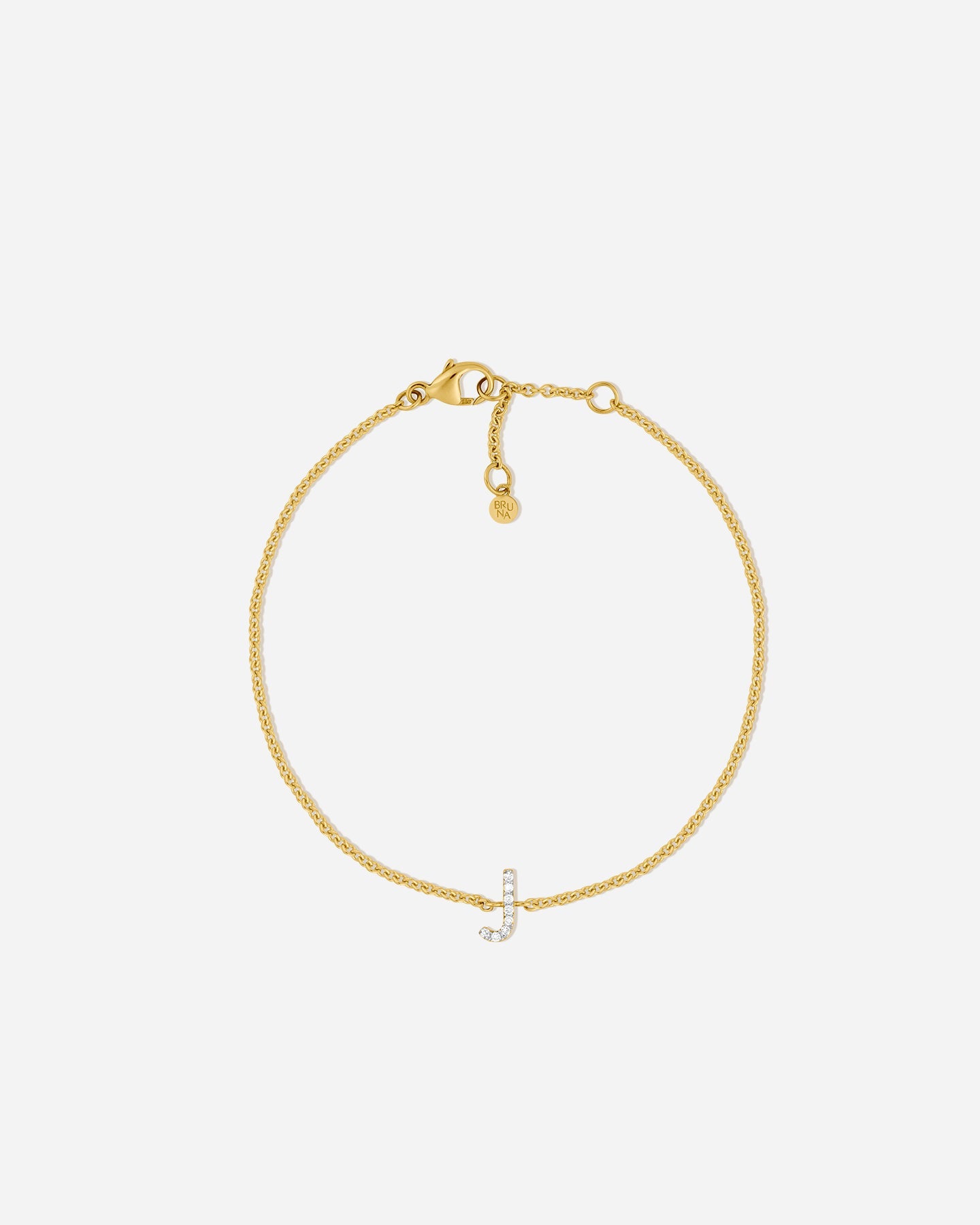 BRUNA The Label Bracelet J / 14k Massivgold / Laborgezüchtete Diamanten Lab-Grown Diamond Letter Bracelet