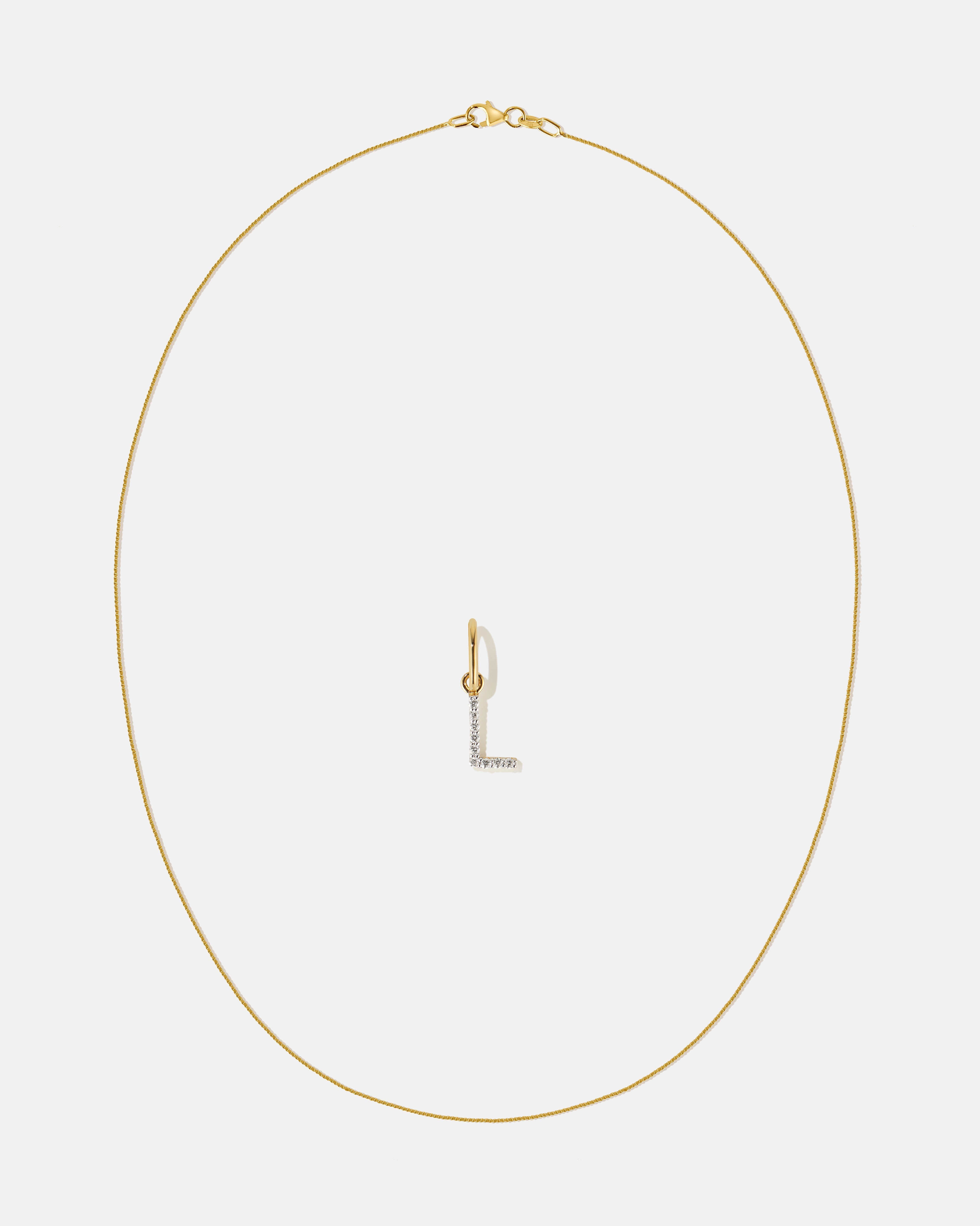 BRUNA The Label Sets Letter Pendant Set