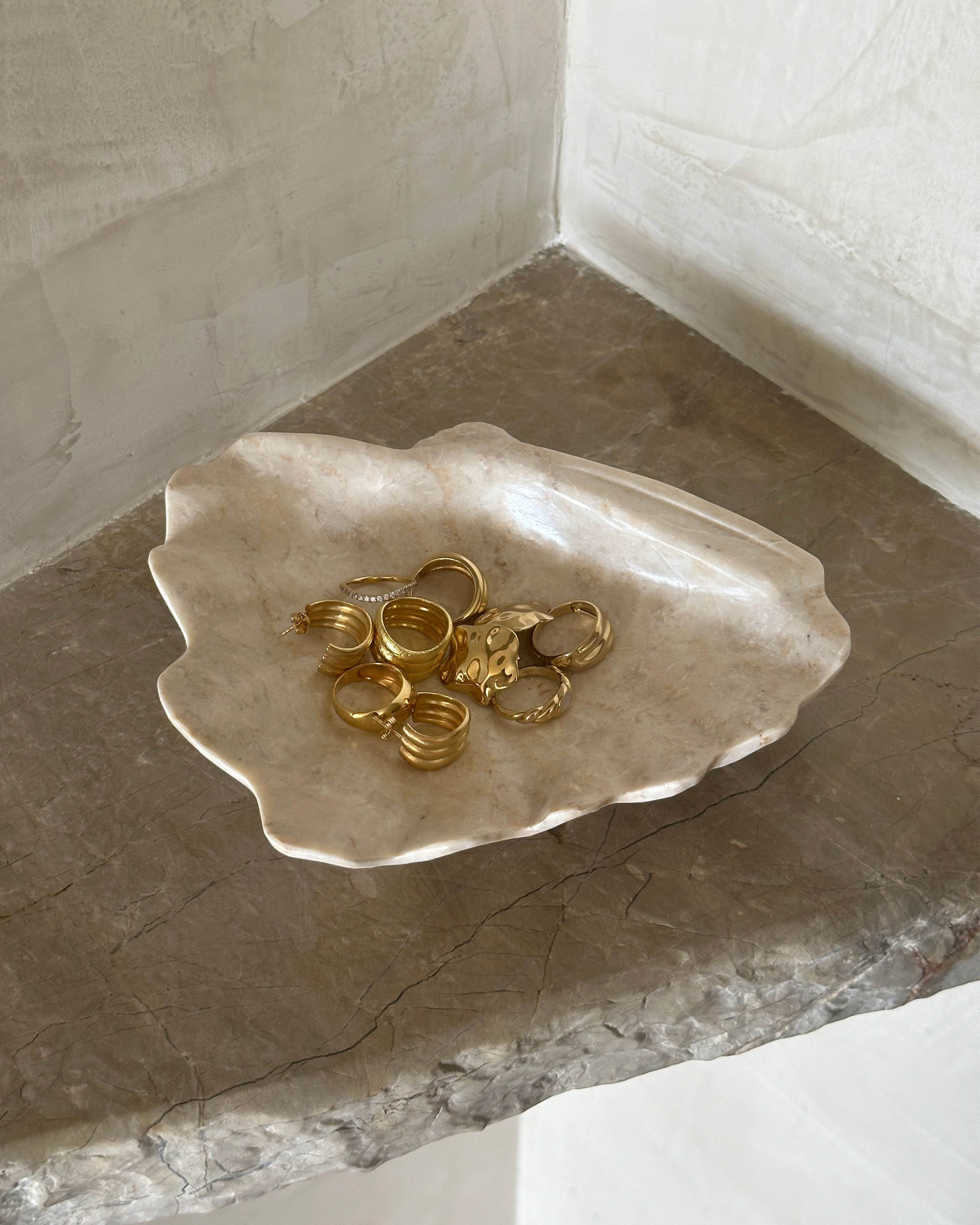 BRUNA The Label Accessoire Venus Marble Tray